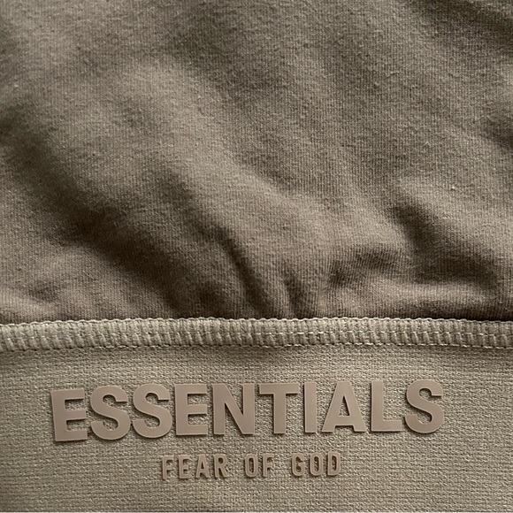 Essentials sports bra tank top - Picture 6 of 7